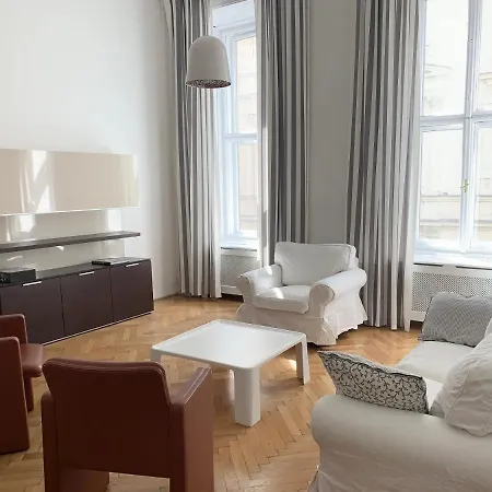 Charming Flat Close To Danube And 4-Seasons Hotel Budapest Exterior photo
